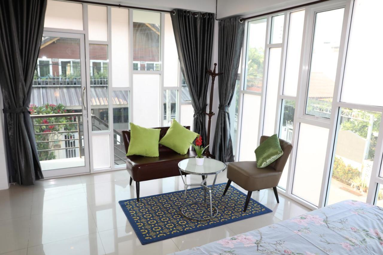 Close Maya Nimman 5Bedroom Villa Чиангмай Экстерьер фото