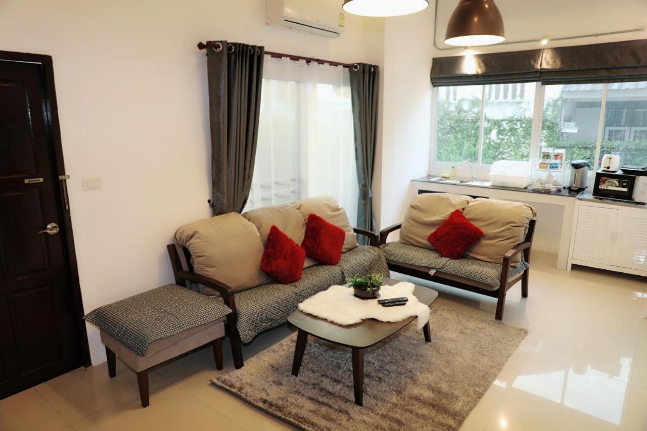 Close Maya Nimman 5Bedroom Villa Чиангмай Экстерьер фото